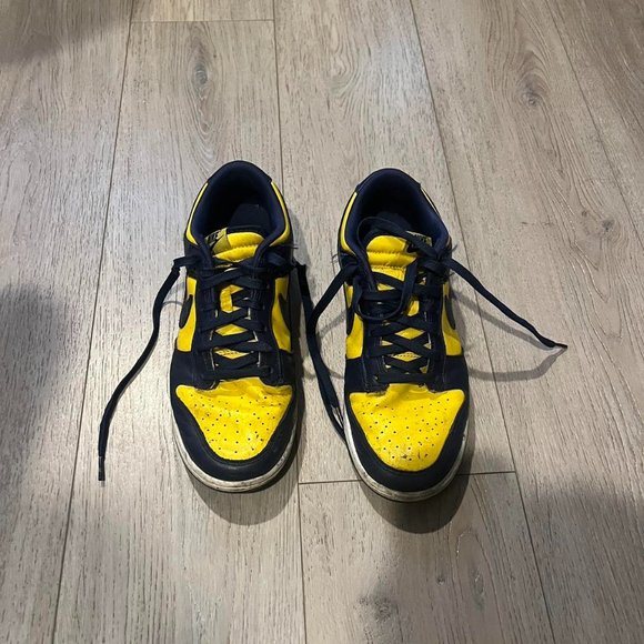 nike mens trainers latest